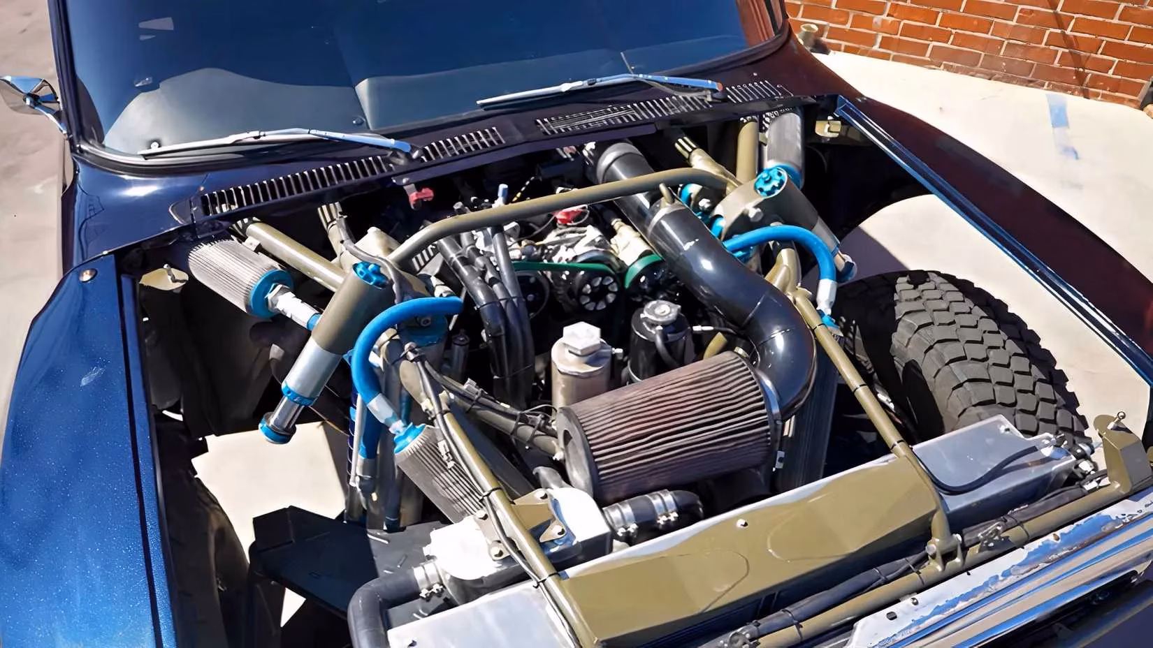 the-ultimate-830-hp-ford-f-100-pre-runner-a-street-legal-desert-monster-image-2