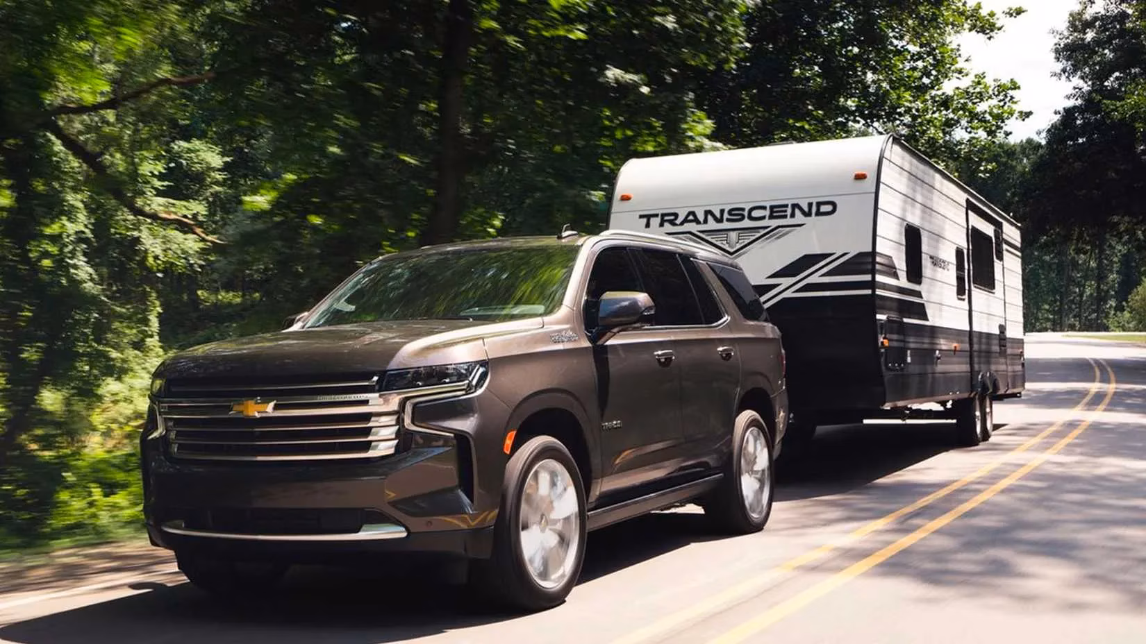 my-deep-dive-2024-toyota-sequoia-vs-chevrolet-tahoe-which-giant-suv-rules-image-1