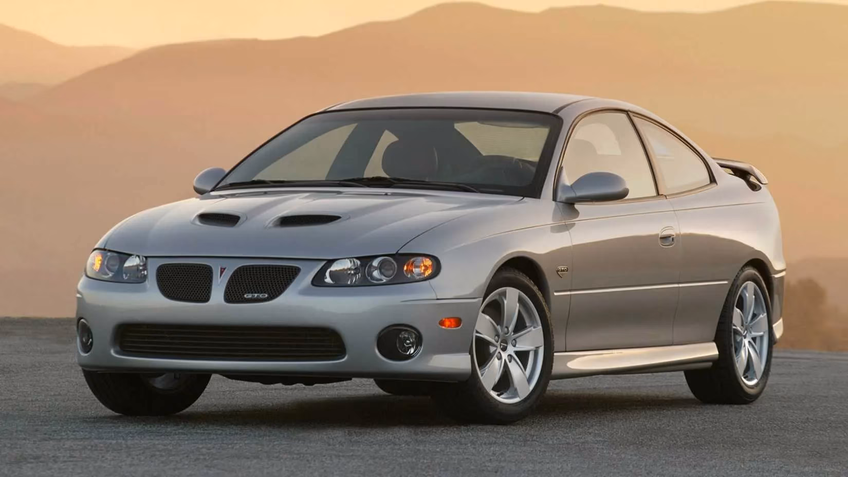 10-sub-30k-sports-cars-that-still-hit-60-in-under-5-seconds-in-2026-image-5