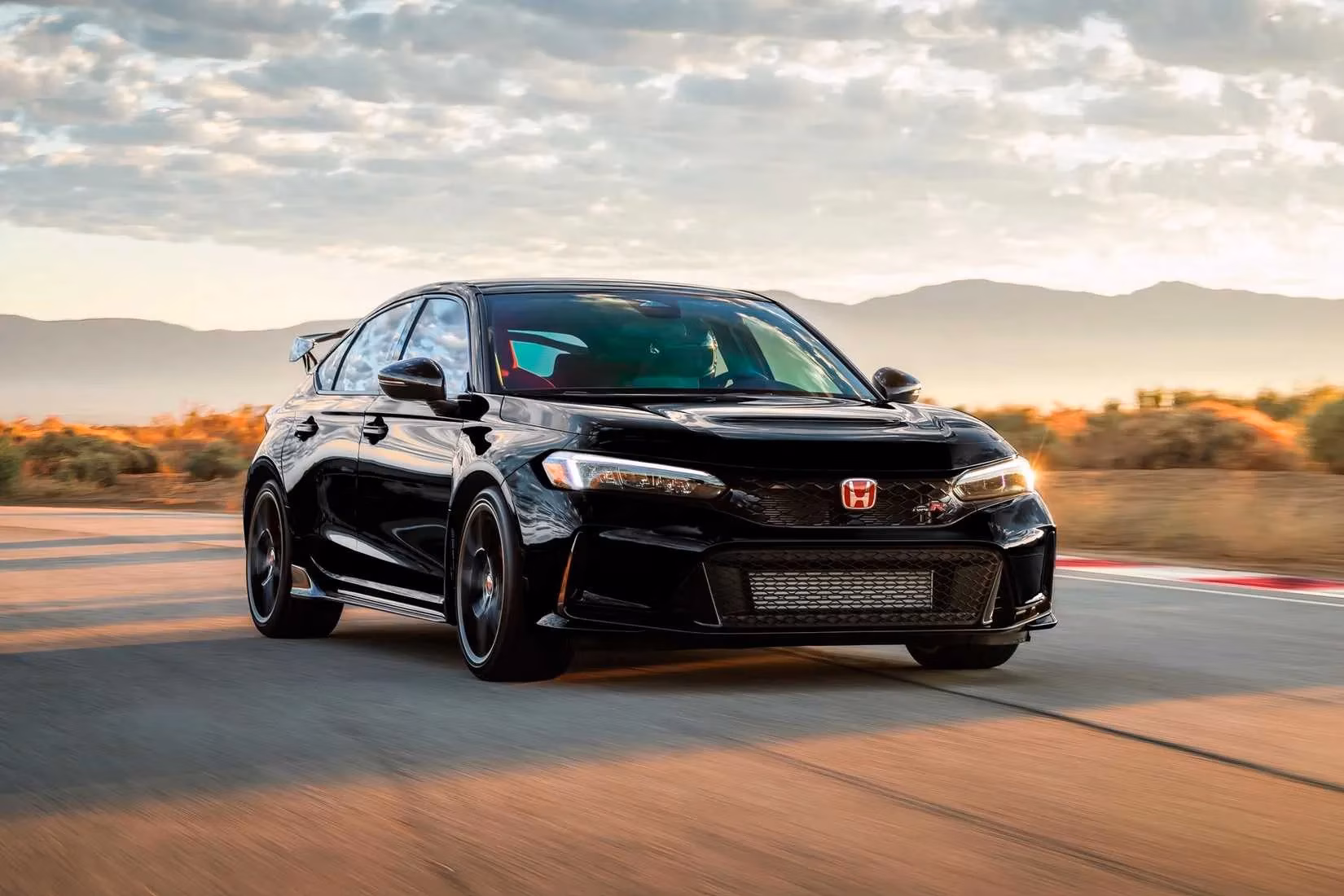 the-last-manual-gearbox-holdouts-sports-cars-with-a-stick-shift-in-2026-image-7