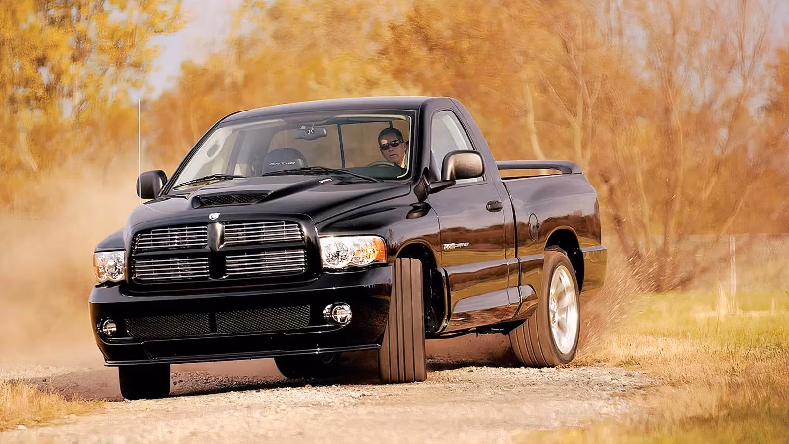 8-manual-pickup-trucks-with-enough-torque-to-get-real-work-done-image-0