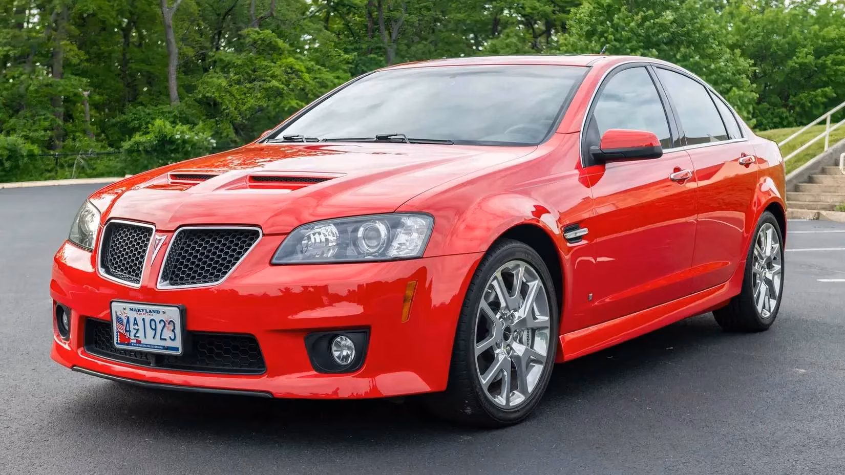 the-pontiac-g8-gxp-gm-s-forgotten-v8-manual-sedan-that-still-shocks-image-3