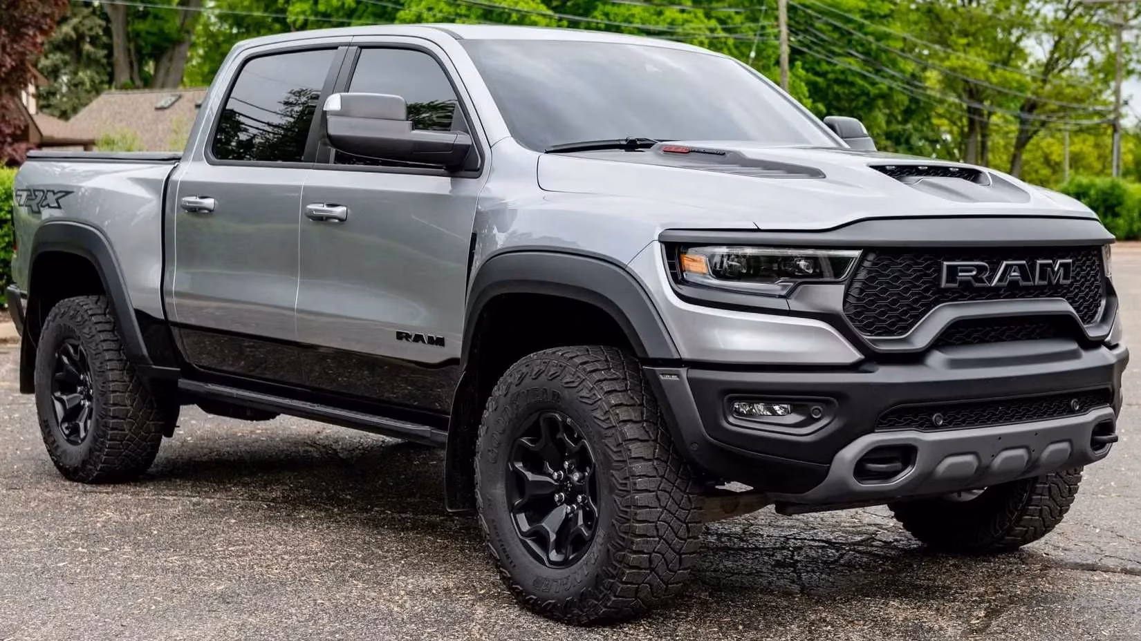 the-quickest-american-pickup-trucks-money-can-buy-in-2026-image-4