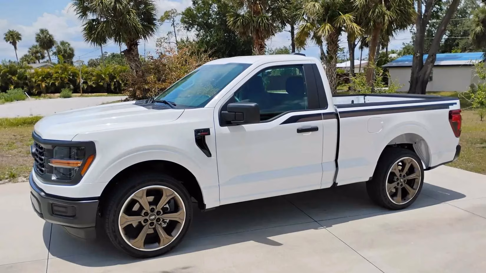 the-quickest-american-pickup-trucks-money-can-buy-in-2026-image-3