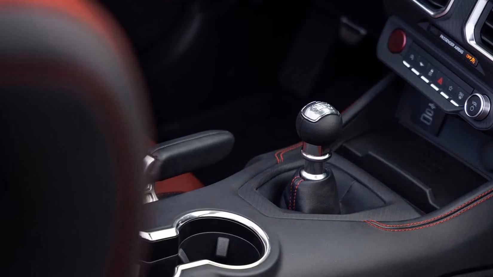 only-three-500-hp-manual-sports-cars-remain-in-america-image-2