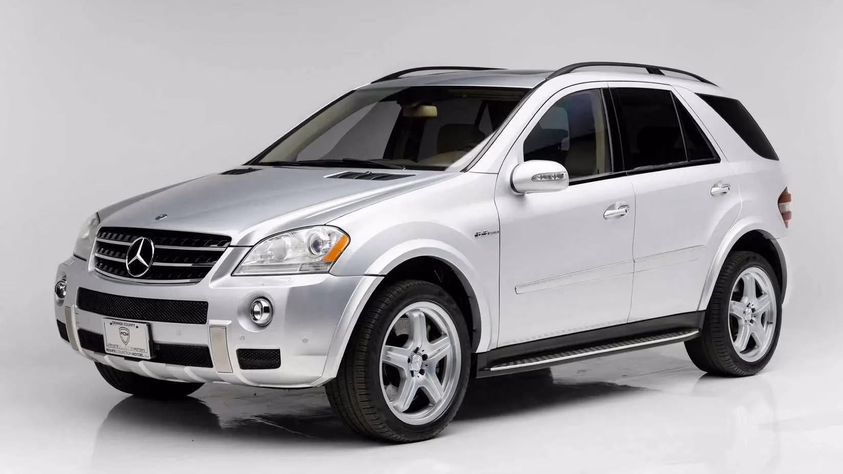 forget-the-urus-these-vintage-suvs-humiliated-ferraris-without-breaking-a-sweat-image-7