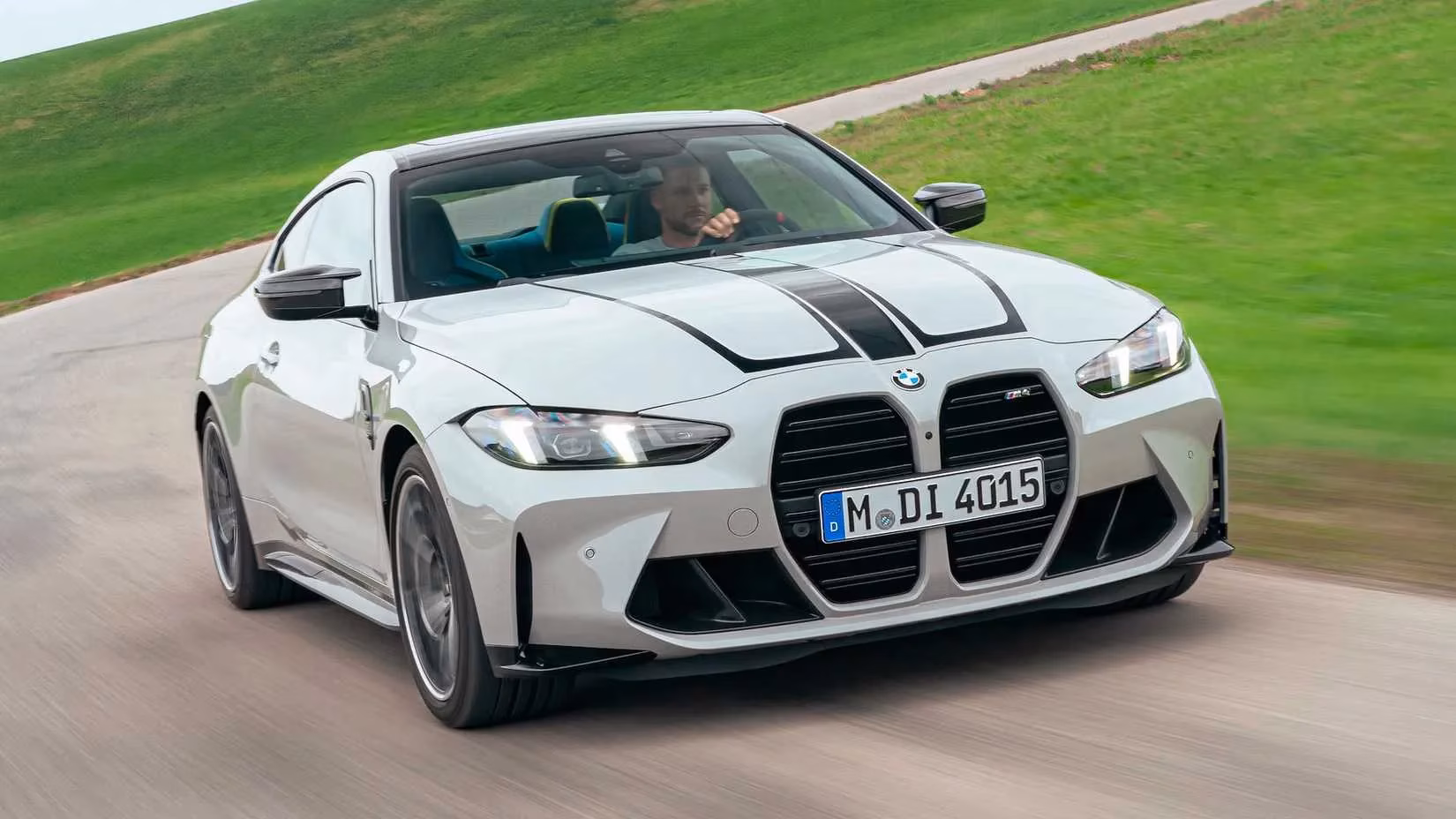 the-best-rwd-sports-cars-for-daily-driving-in-2026-image-6