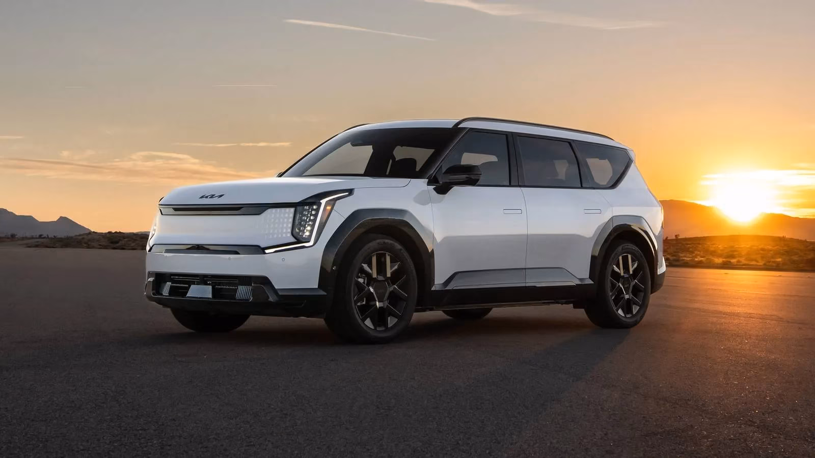 2026-kia-ev9-nightfall-edition-blacked-out-family-hauler-with-a-party-trick-image-0