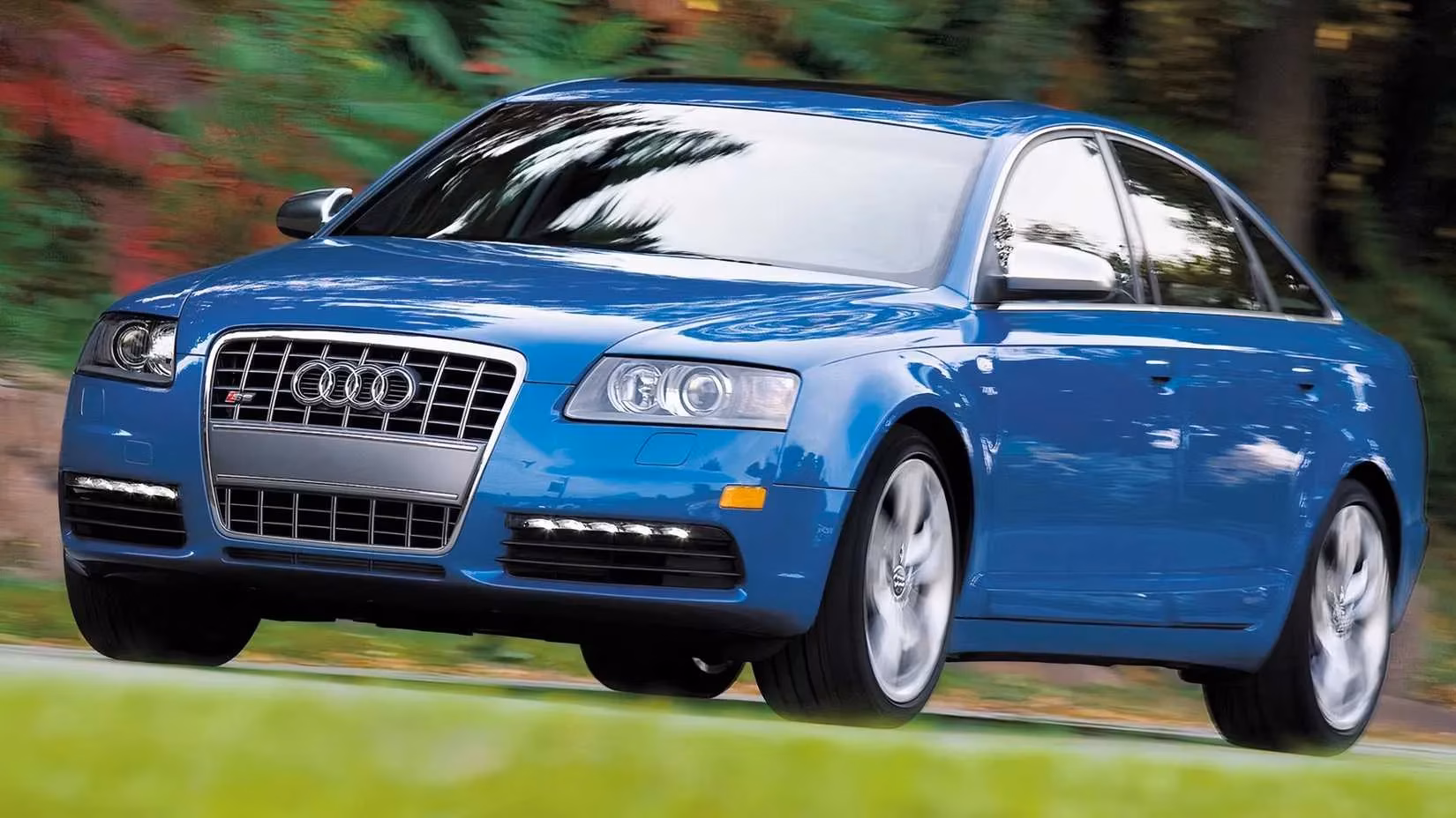 ten-sleeper-sedans-that-hide-supercar-power-under-a-grocery-getter-body-image-0