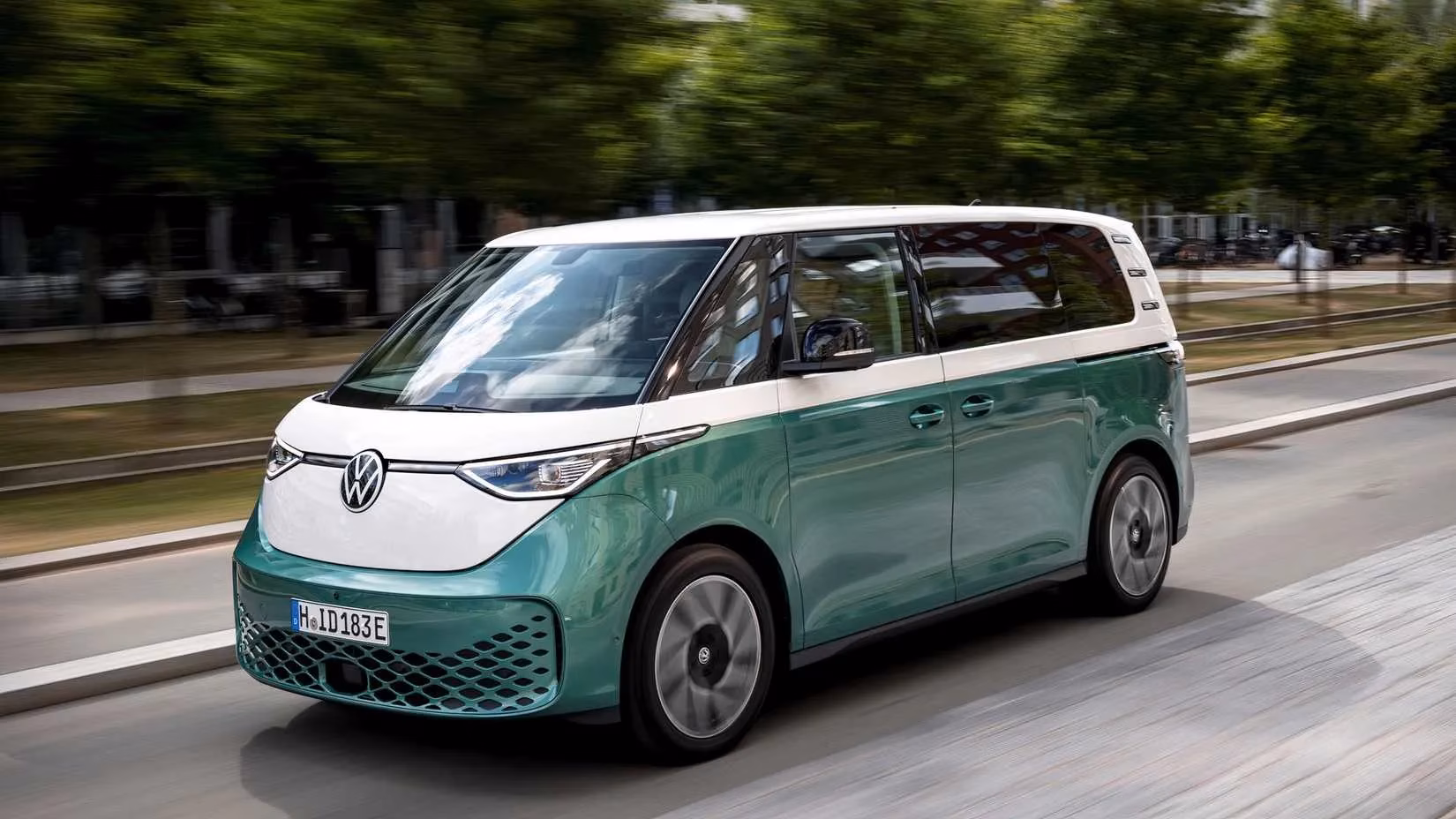 the-r63-amg-the-fastest-and-rarest-minivan-ever-built-image-3