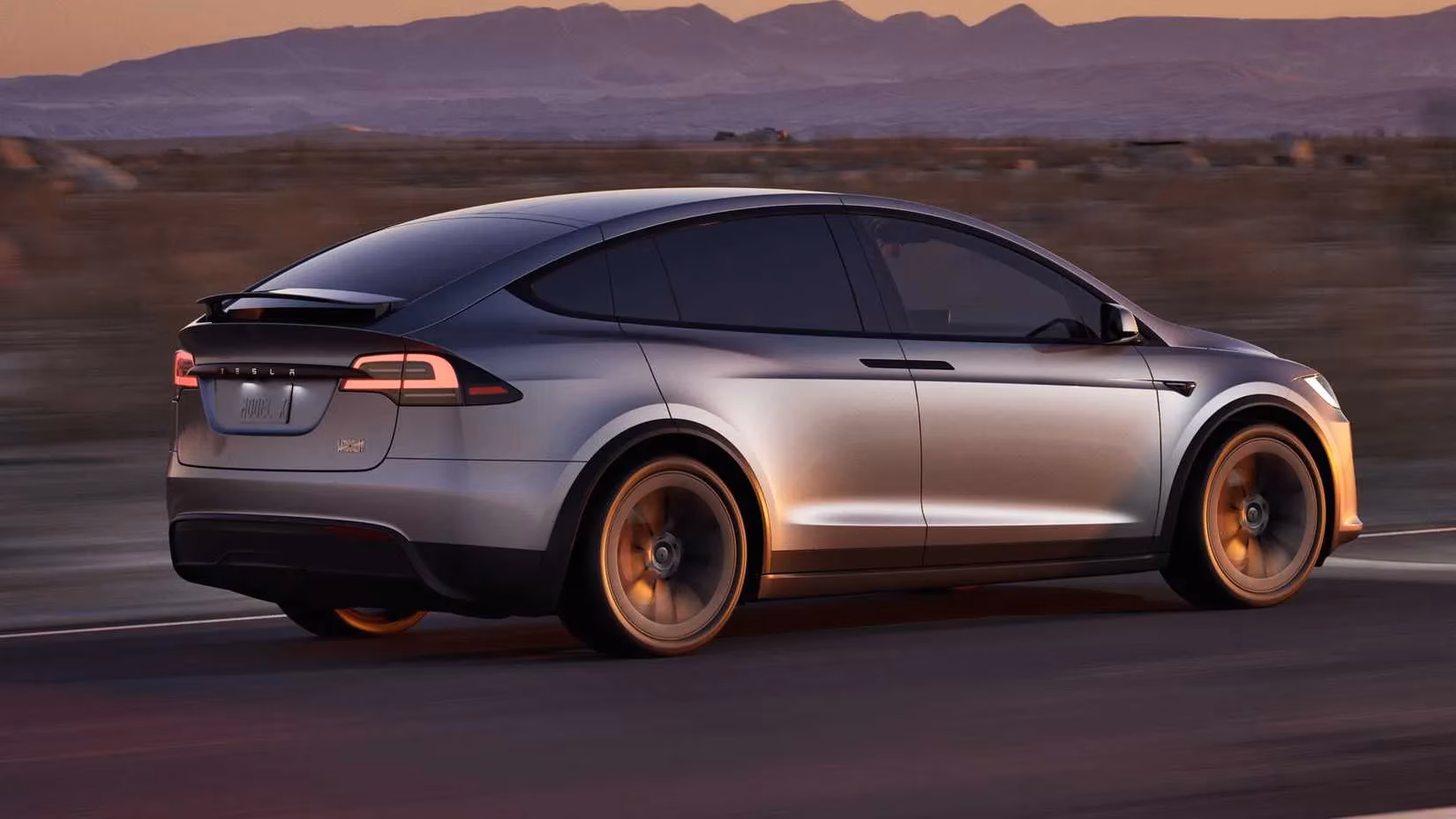 the-tesla-model-x-plaid-is-still-my-favorite-three-row-rocket-image-3