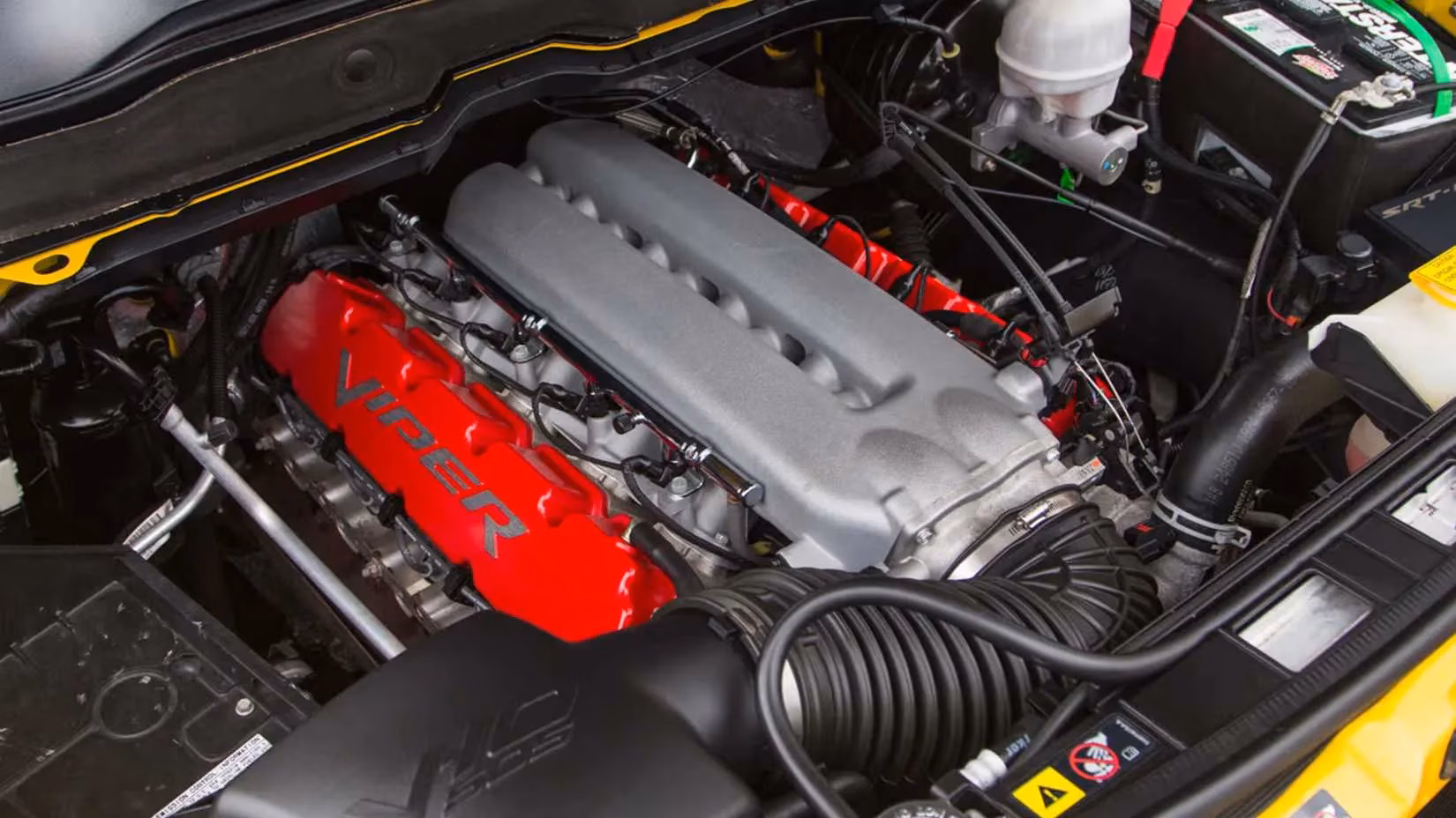 the-dodge-ram-srt-10-a-v10-powered-pickup-that-defied-physics-and-sanity-image-1