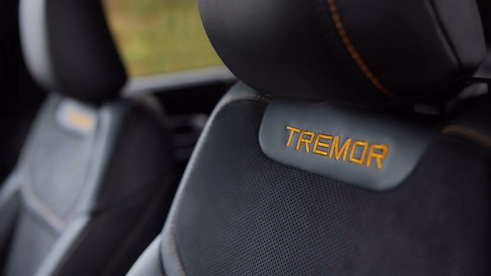 2026-ford-explorer-tremor-the-blue-oval-s-off-road-three-row-finally-arrives-image-2