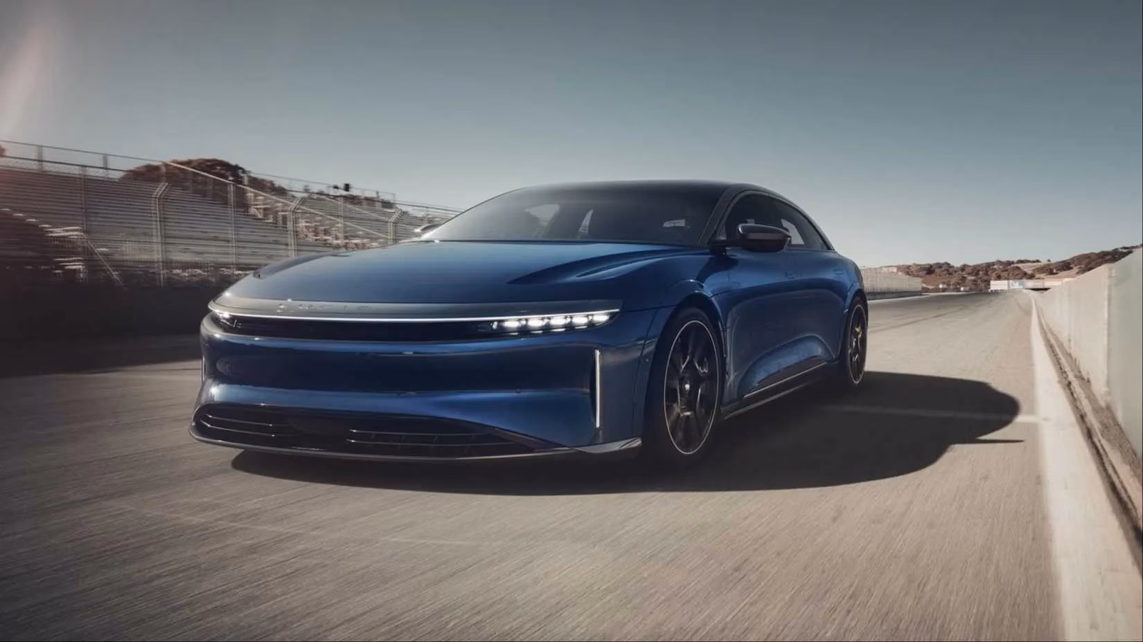 the-ultimate-fusion-2026-s-unstoppable-fleet-of-performance-luxury-marvels-image-10