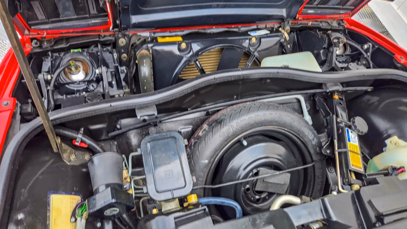 the-1985-pontiac-fiero-still-the-cheapest-mid-engine-thrill-in-2026-image-4