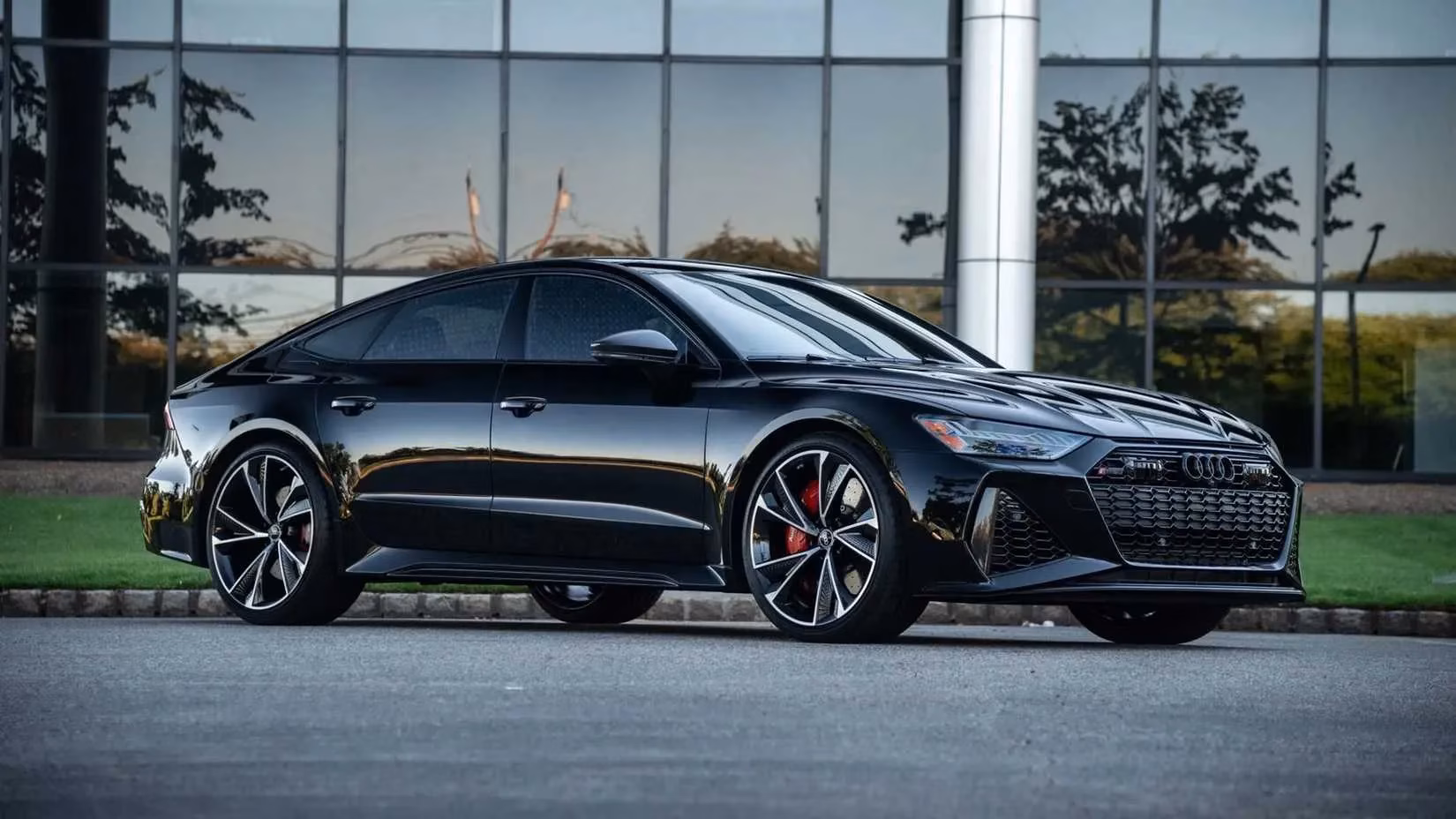 audi-s-velocity-symphony-the-fastest-machines-ever-crafted-image-6