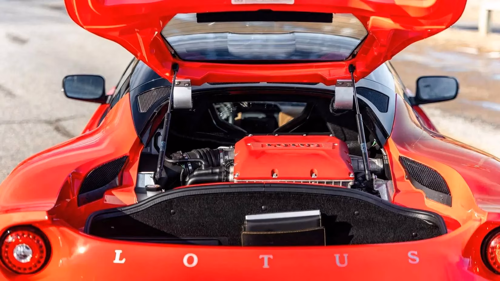 the-forgotten-lotus-evora-your-ticket-to-mid-engine-thrills-for-half-the-price-image-0